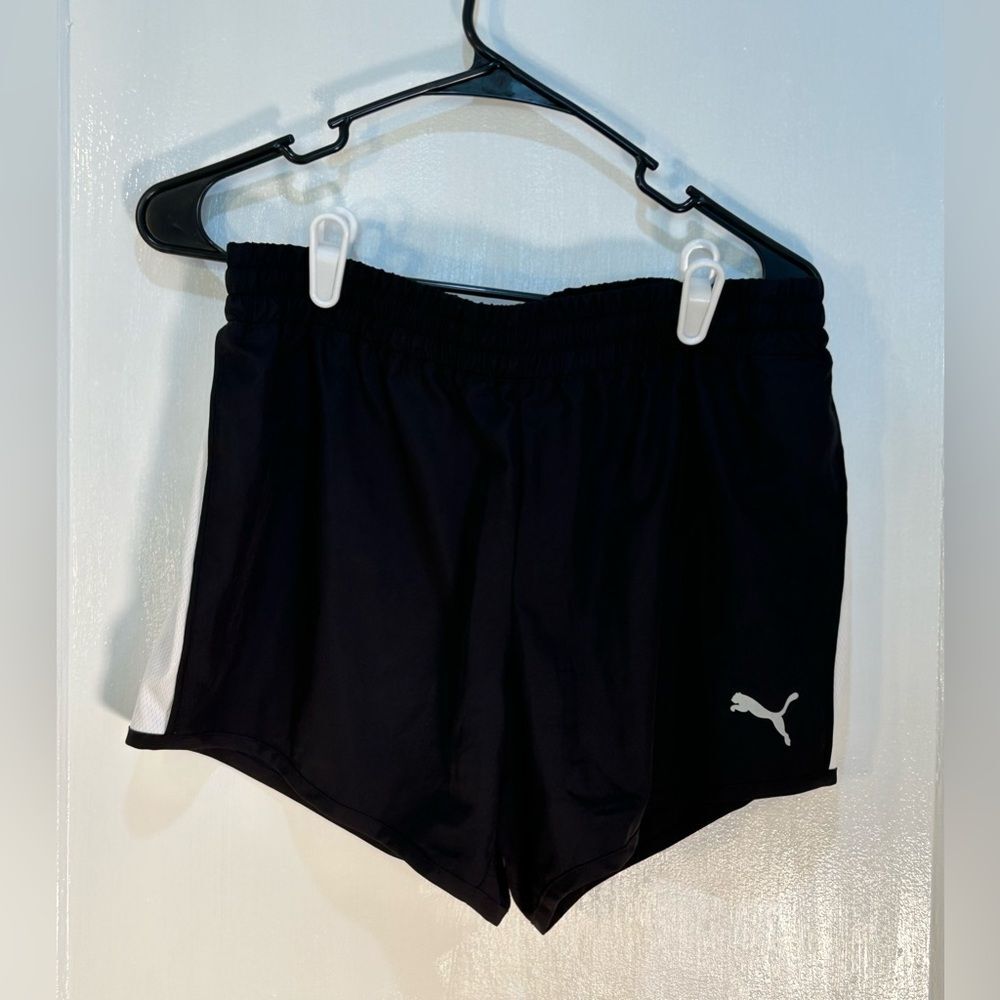 Puma Women's Jogging Shorts Medium Black W/White Stripe on Side